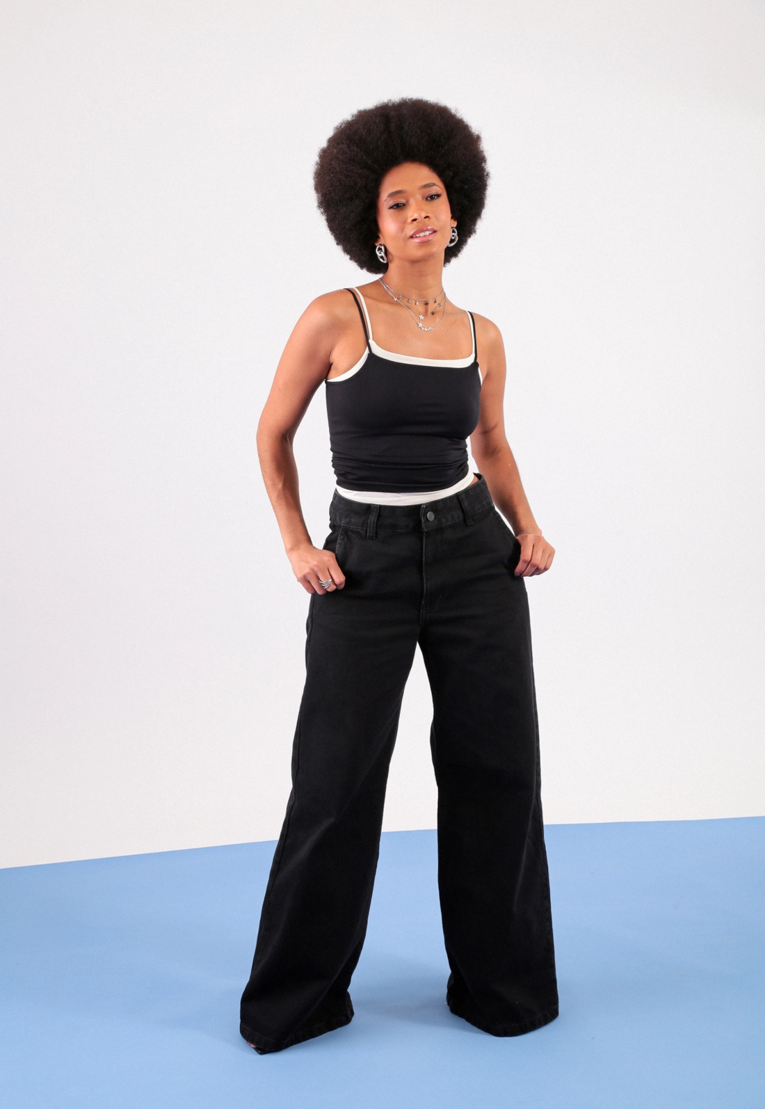 Calça Jeans Wide Leg Bolso Faca
