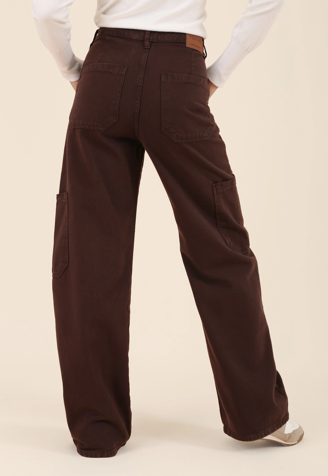 Calça Cargo Com Recortes Em Sarja Premium