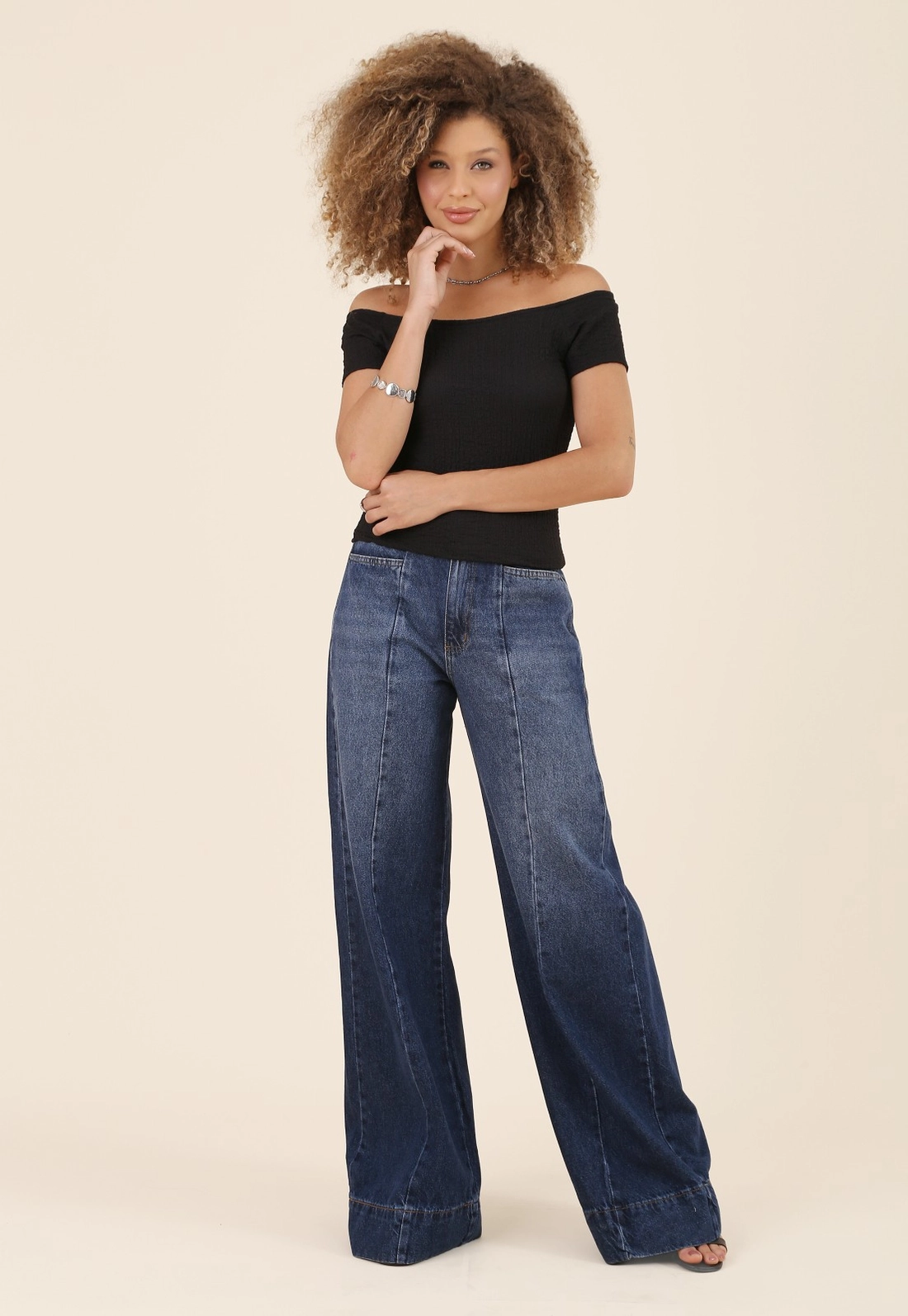 Blusa Ombro A Ombro De Malha Texturizada Manga Curta
