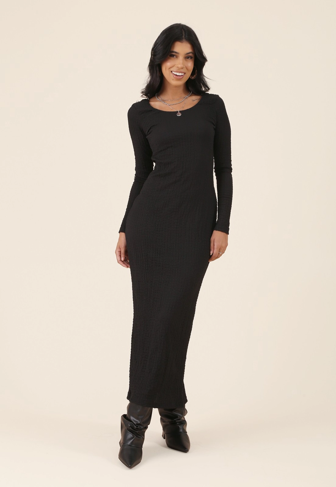 Vestido Midi Decote Quadrado Em Malha Texturizada Manga Longa