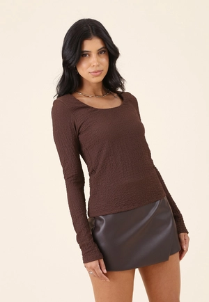 Blusa Manga Longa Decote Costas Malha Texturizada