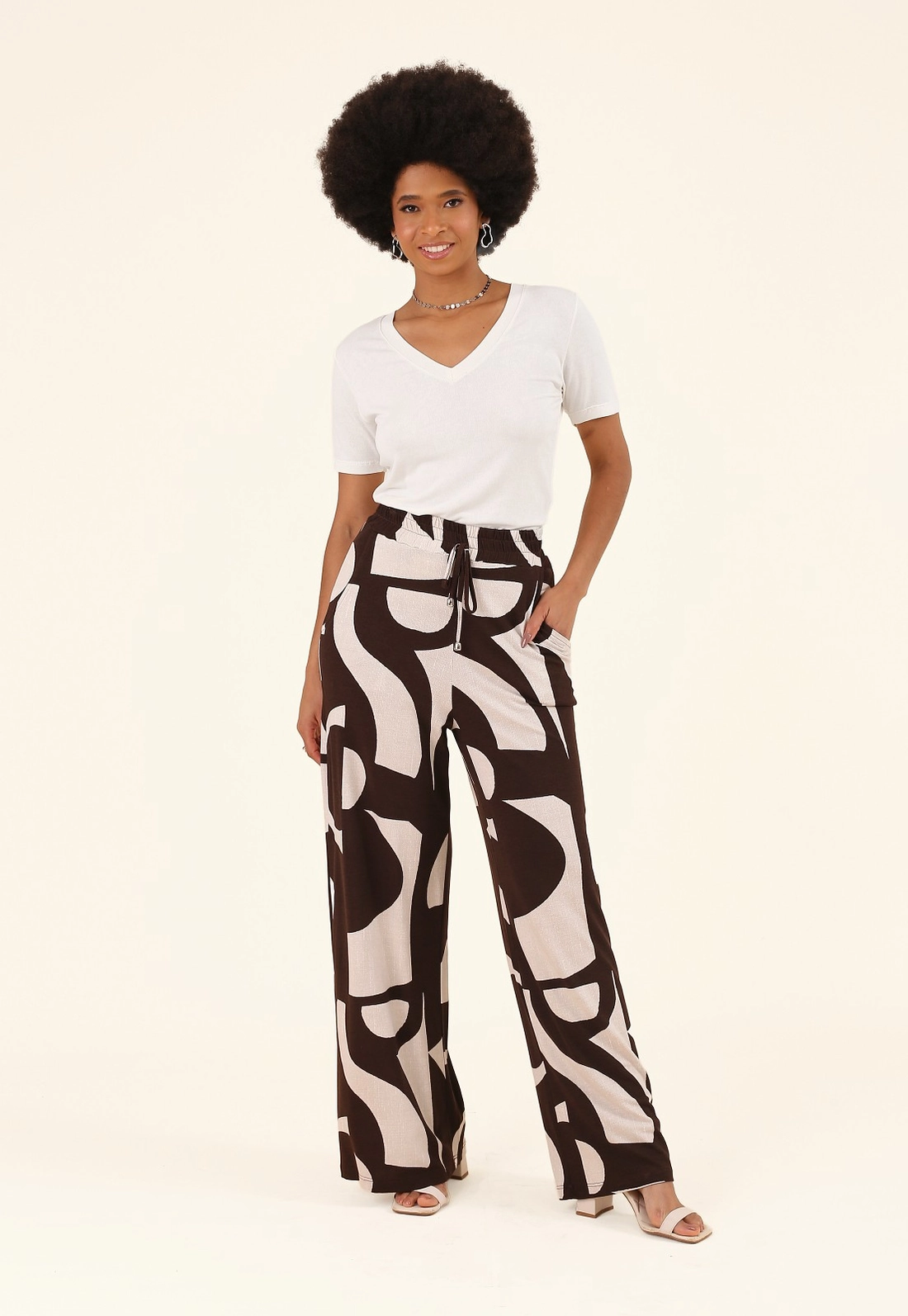Calça Pantalona Em Malha Piquet Estampada Soft Geometry