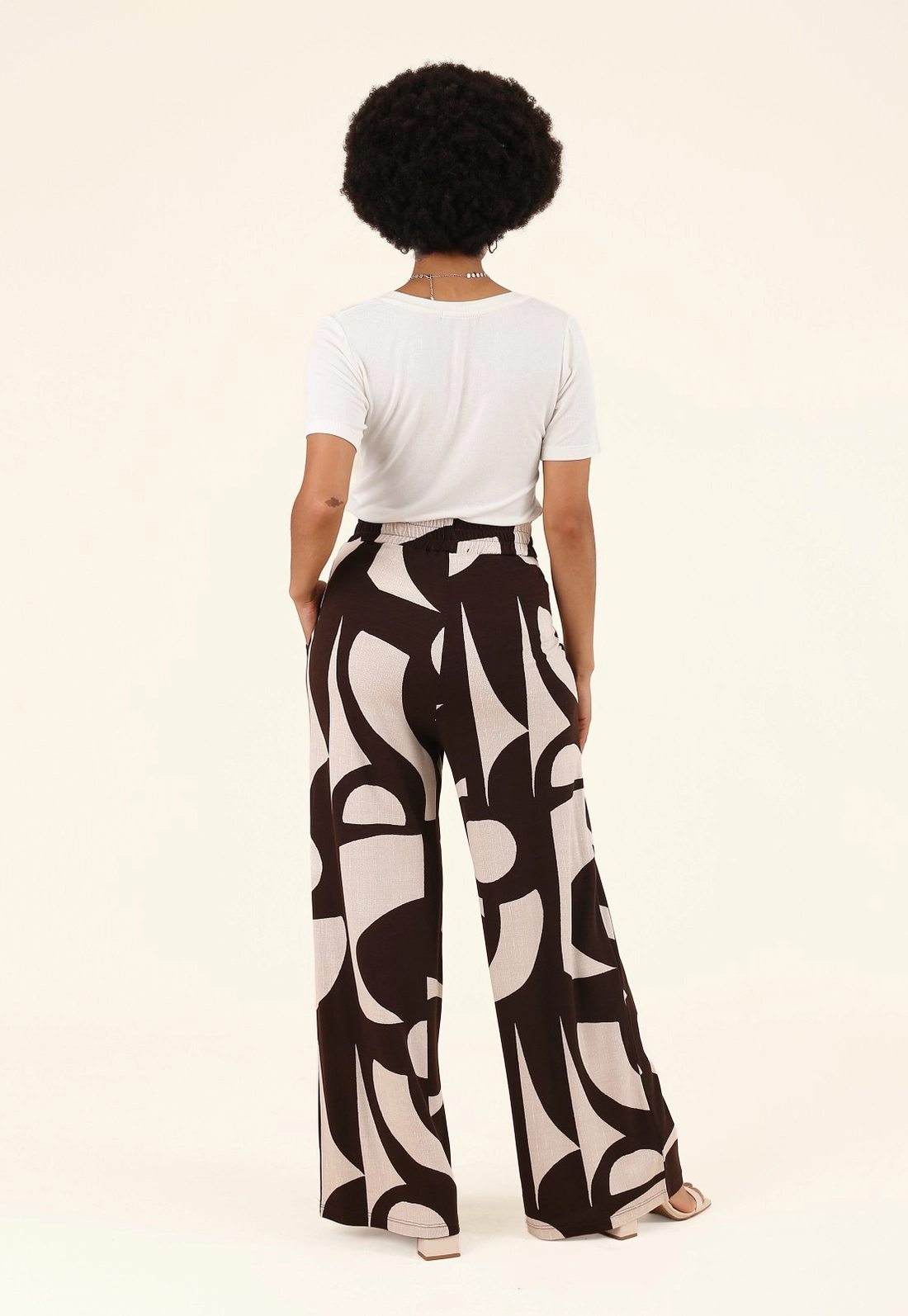 Calça Pantalona Em Malha Piquet Estampada Soft Geometry