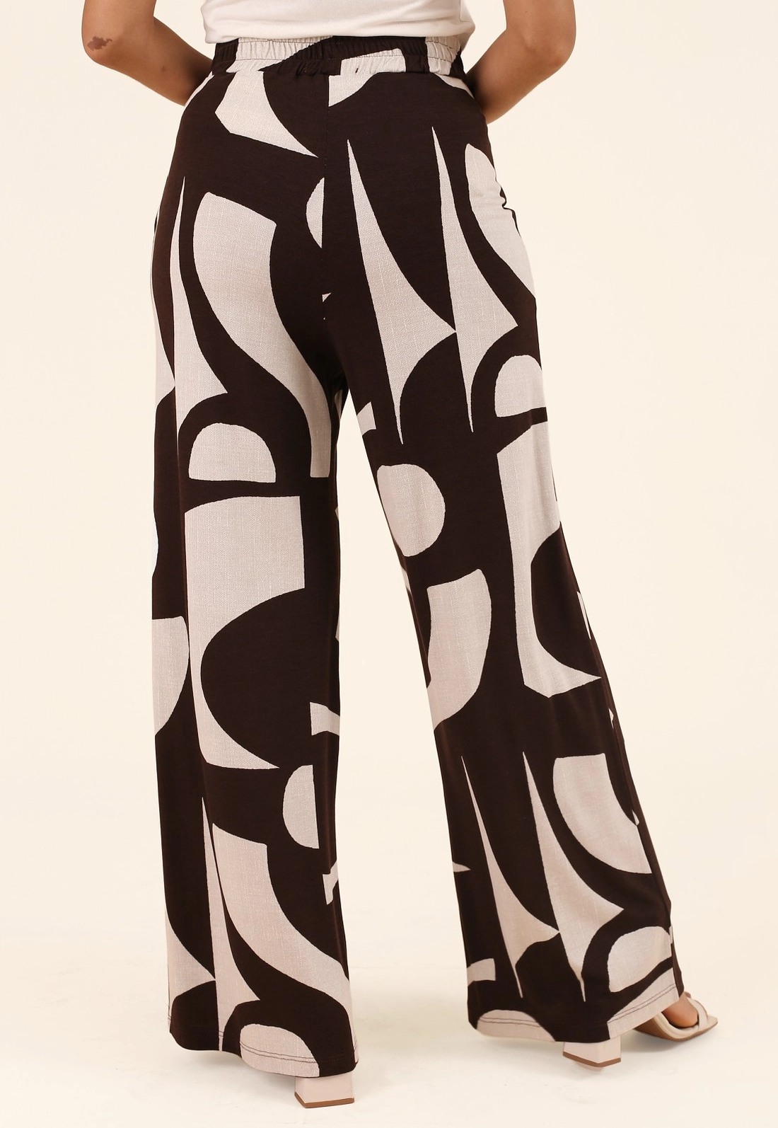 Calça Pantalona Em Malha Piquet Estampada Soft Geometry