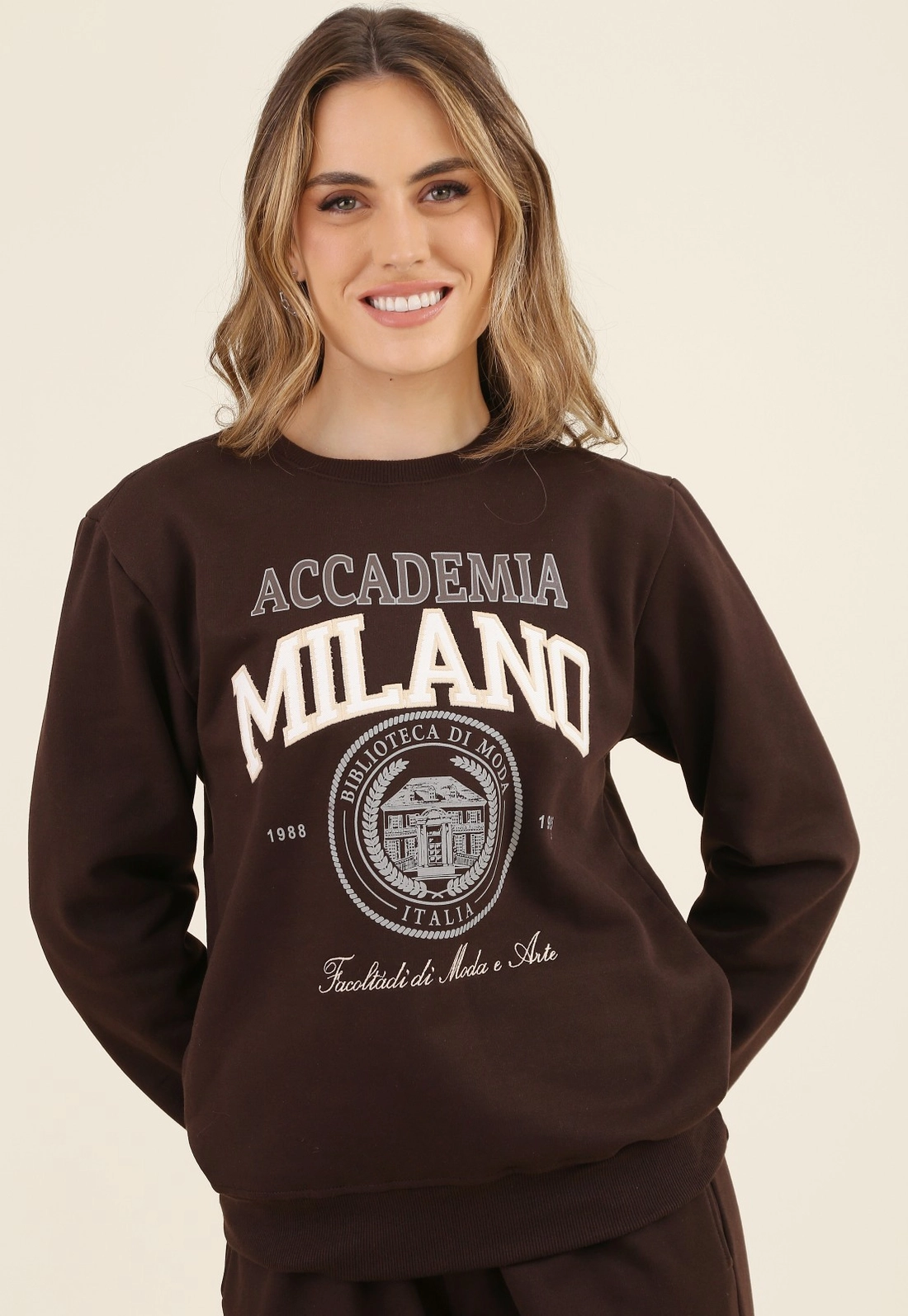 Blusa Moletom Manga Longa Com Aplique Milano