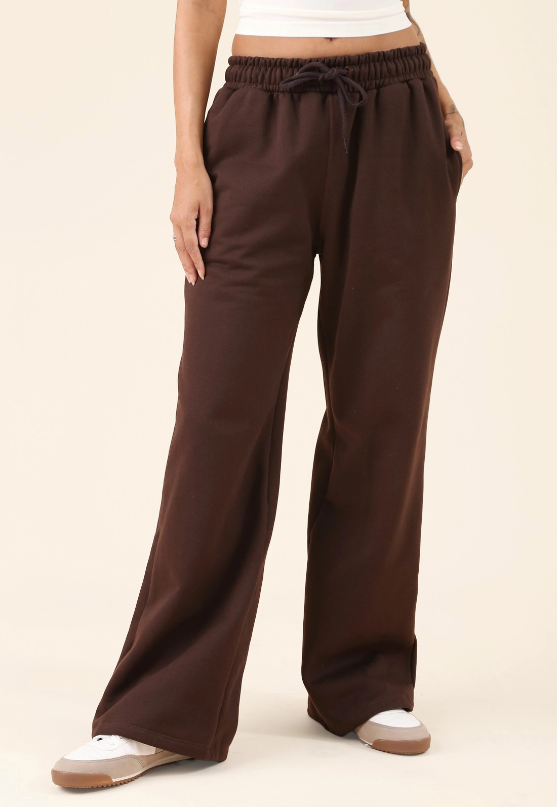 Calça Wide Leg Moletom Com Bolsos E Amarração No Cós