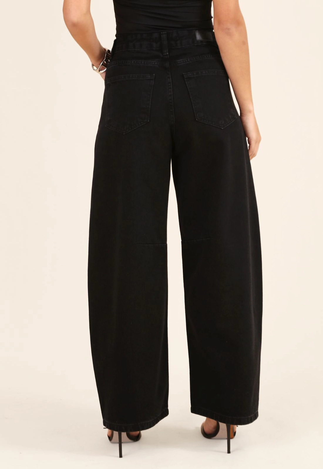 Calça Jeans Balloon Com Apliques