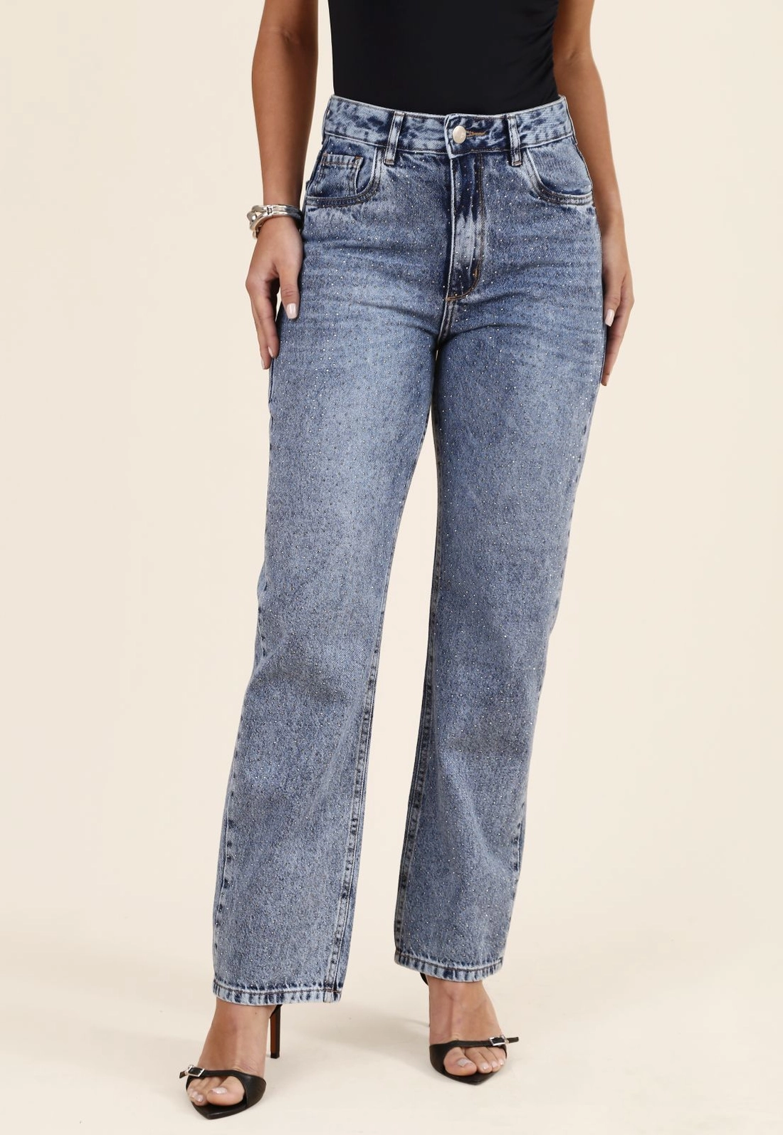 Calça Jeans Reta Com Strass