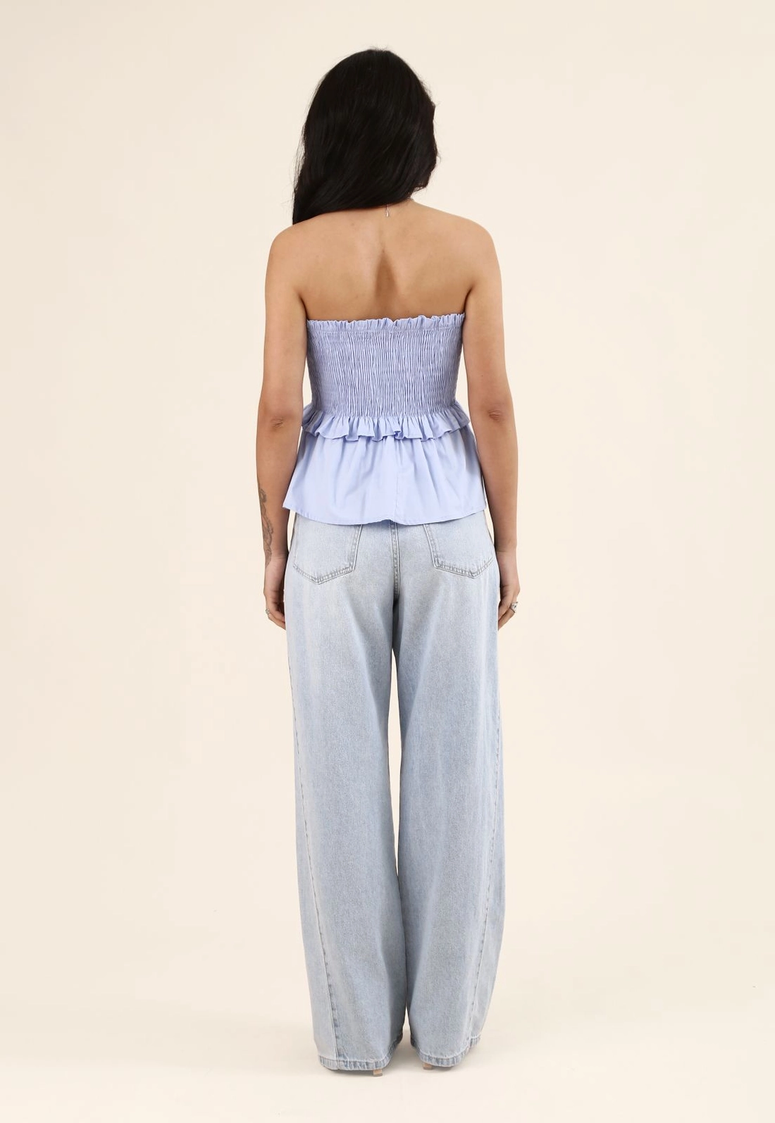 Calça Jeans Wide Leg Com Recorte Lateral