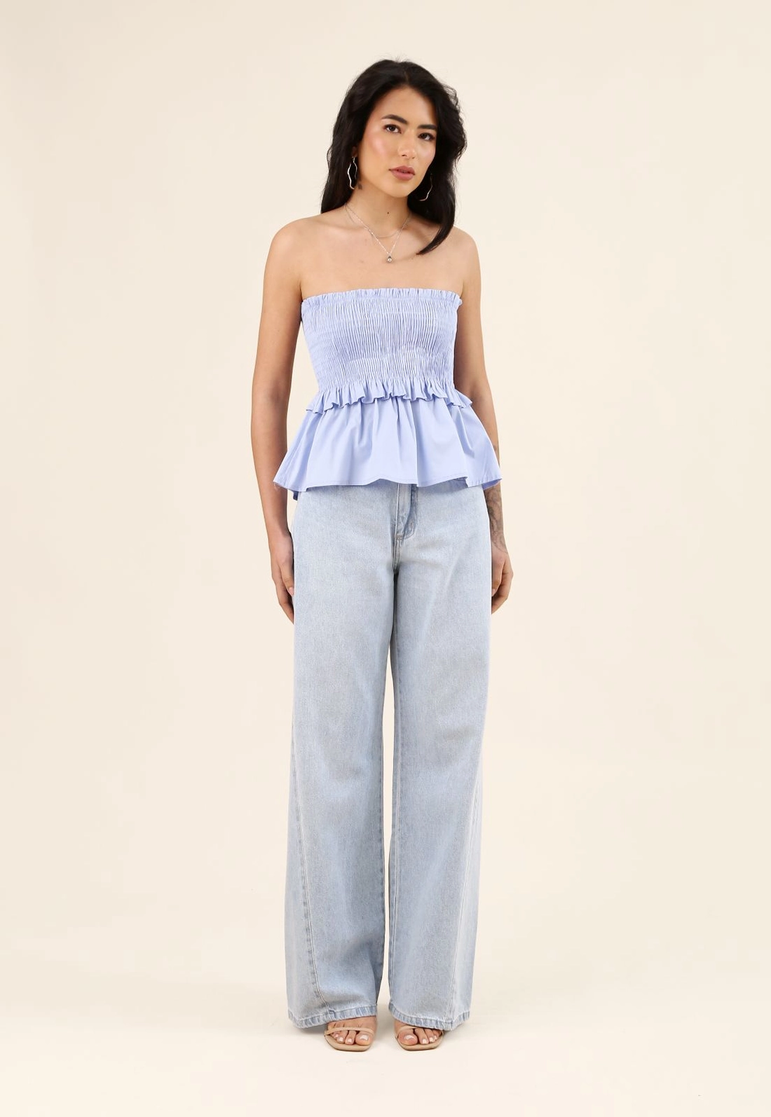 Calça Jeans Wide Leg Com Recorte Lateral