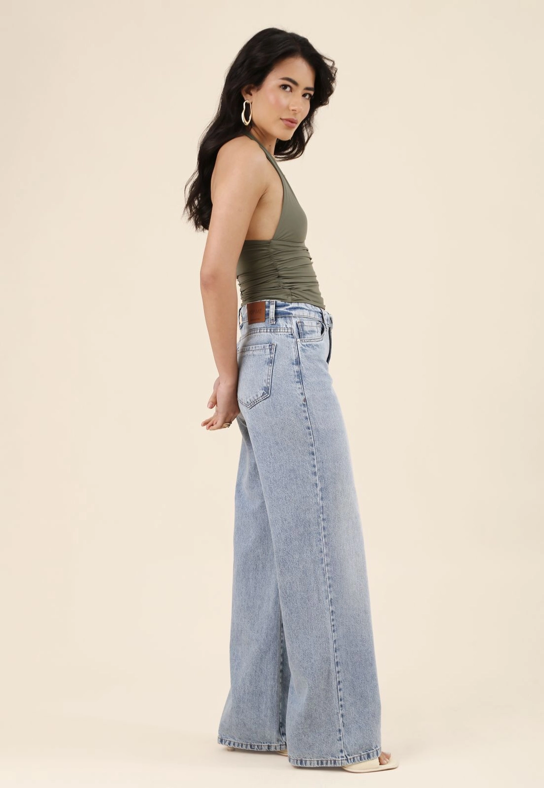 Calça Jeans Wide Leg Com Cós Virado