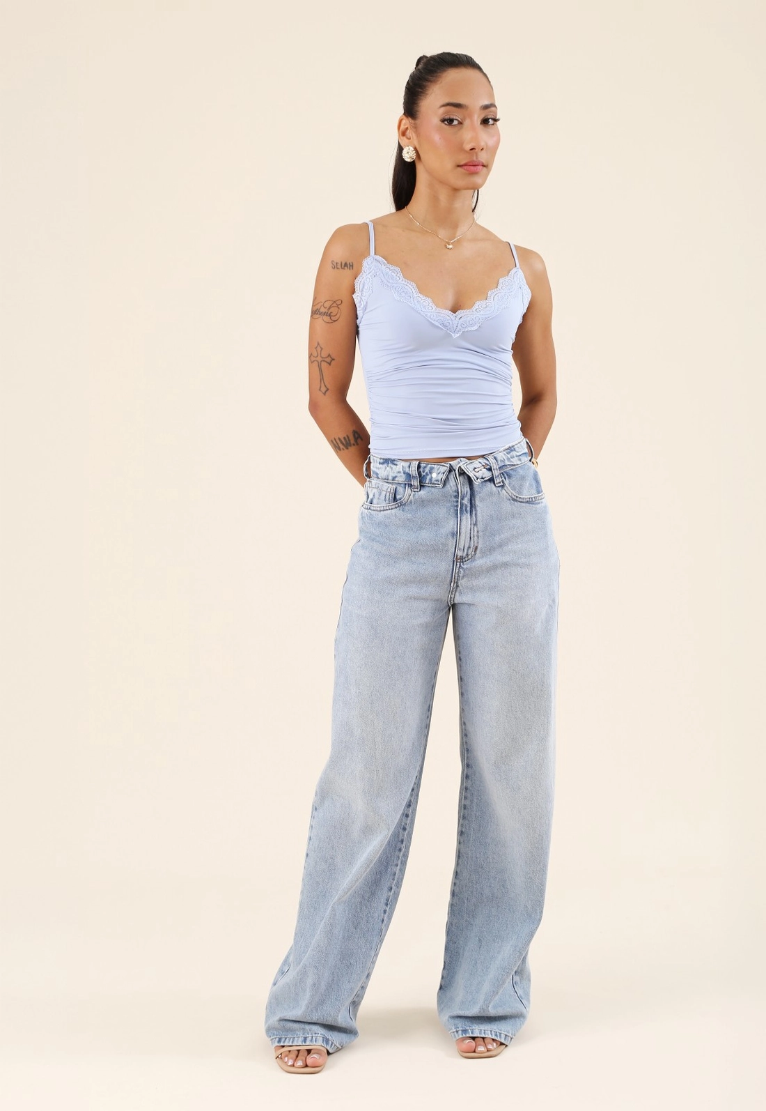 Blusa De Alça Com Renda Em Poliamida