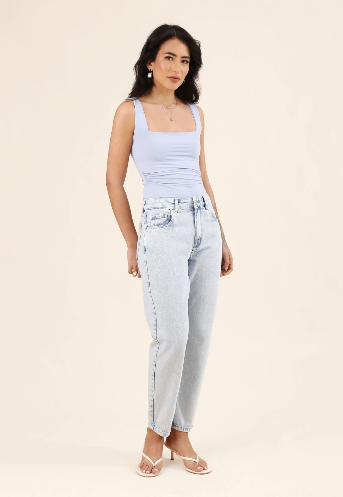 Blusa Com Decote Quadrado E Lateral Franzida