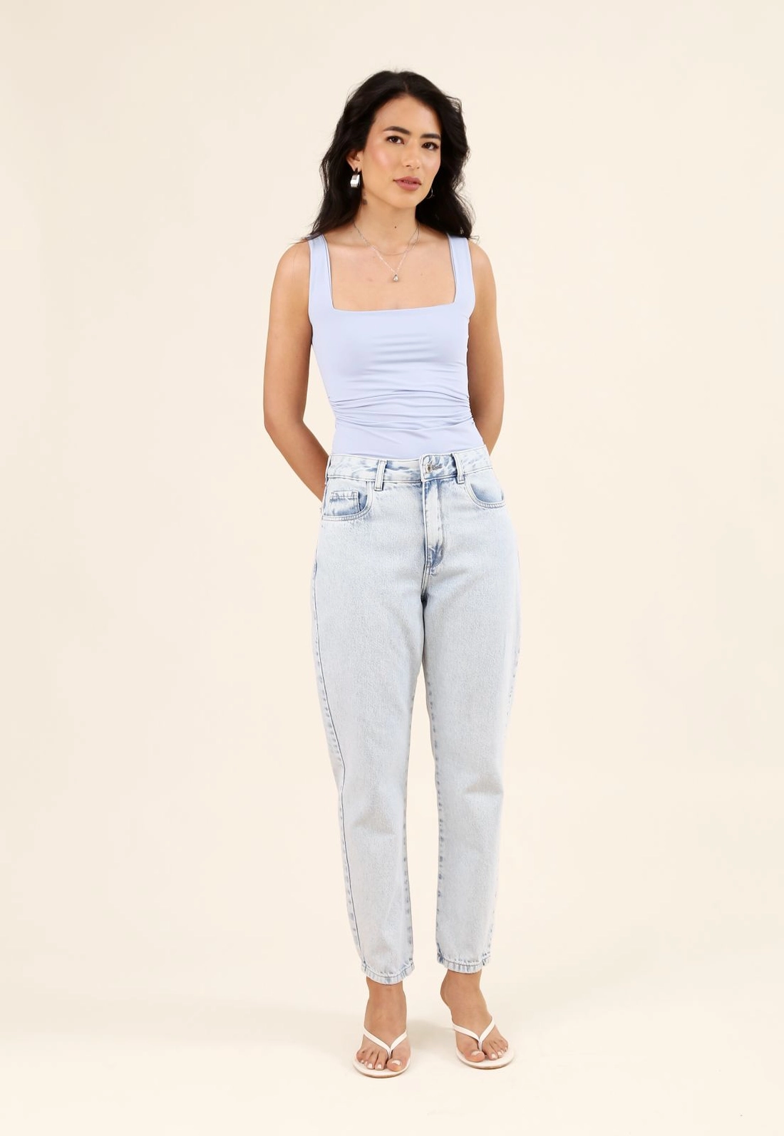 Blusa Com Decote Quadrado E Lateral Franzida