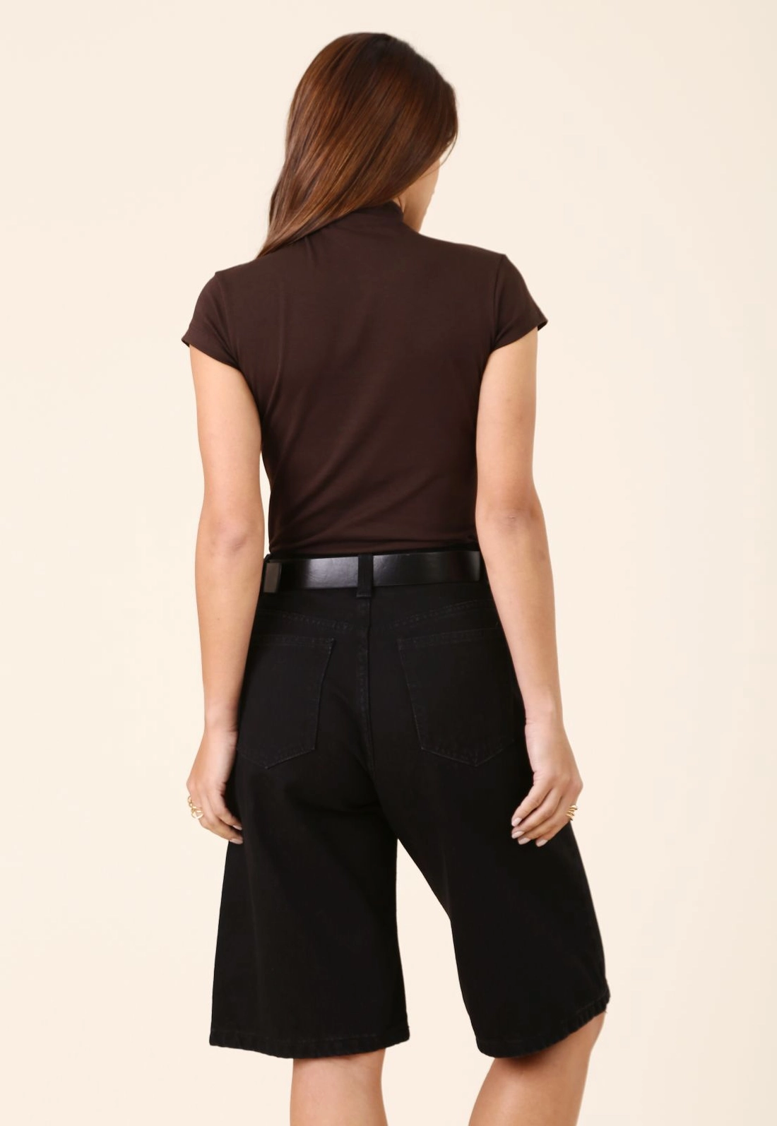 Blusa Manga Curta Gola Alta Em Cotton