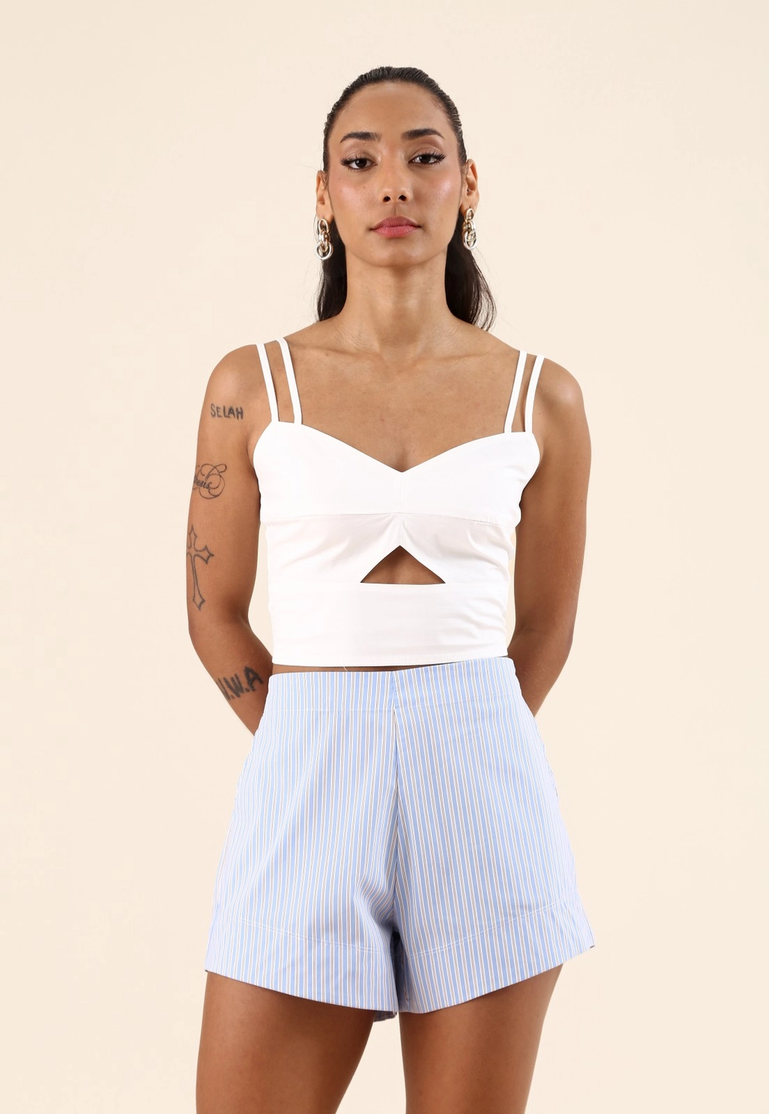 Short Curto Em Tricoline Listrado