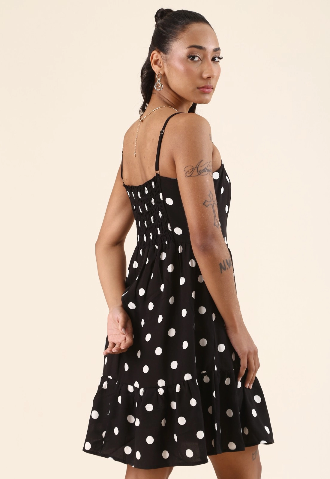 Vestido Curto Com Bolso E Estampa Poá