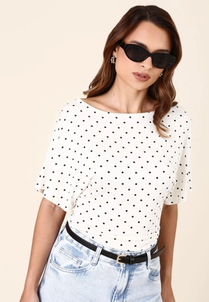 Blusa Ampla Manga Curta Poá Em Viscolycra