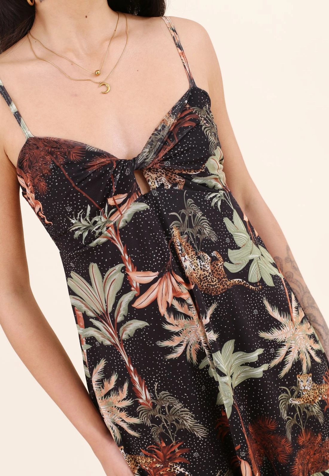Vestido Midi Em Tule Estampado Tropical