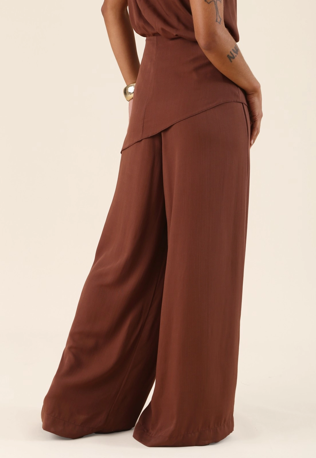 Calça Pantalona Com Lenço