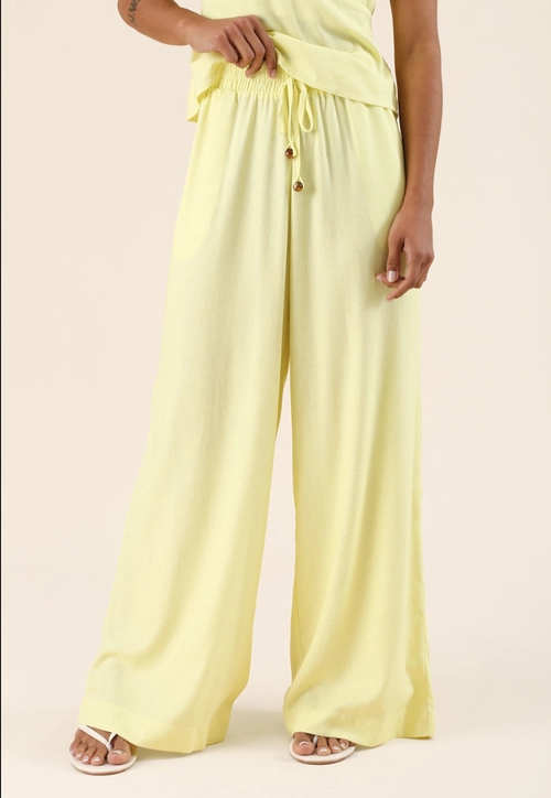 Calça Wide Leg Em Linho Com Elástico No Cós