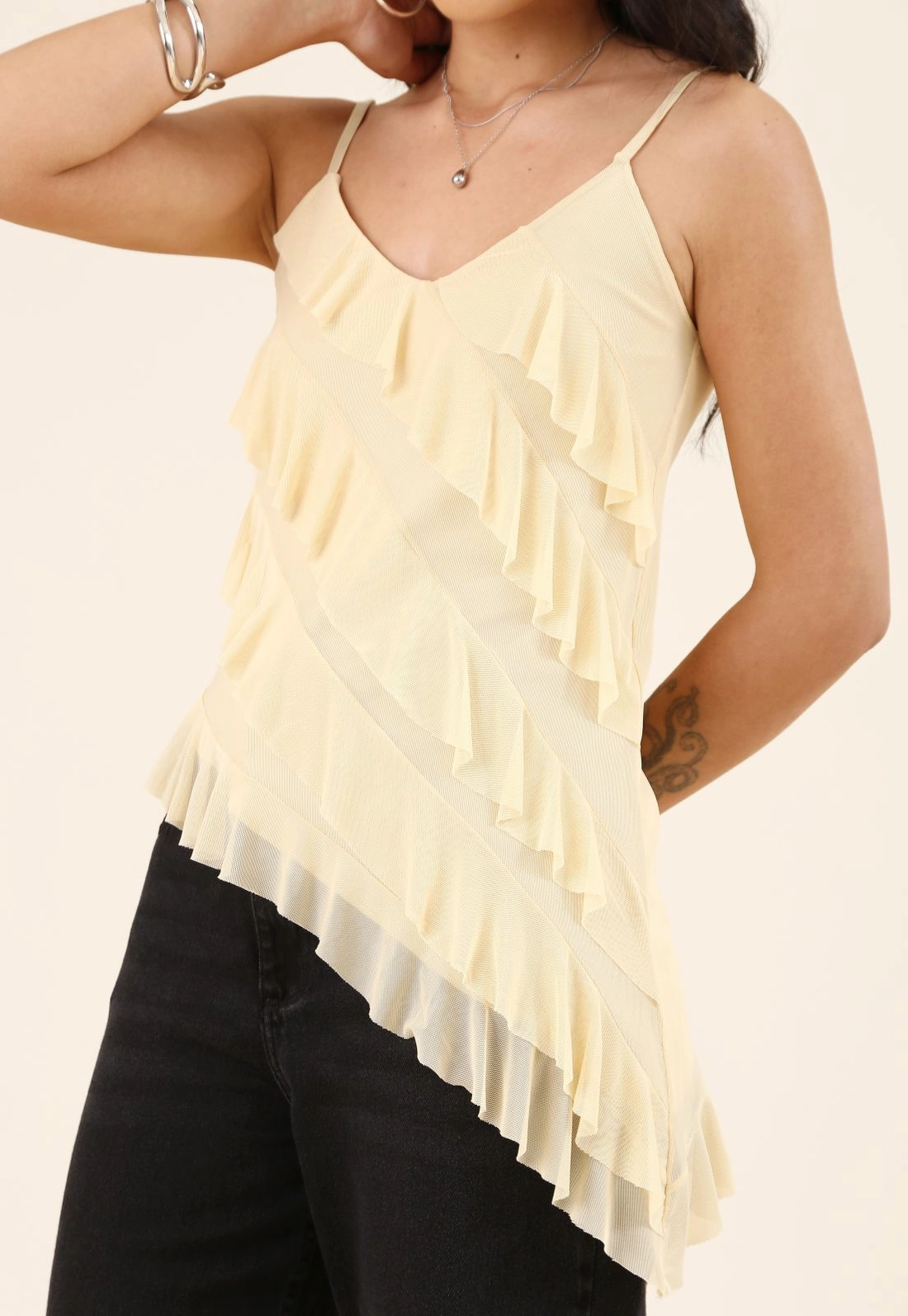 Blusa Babados Com Alça Em Tule