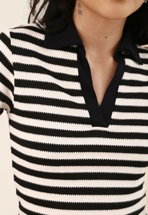 Blusa Polo Em Malha Listrada Texturizada