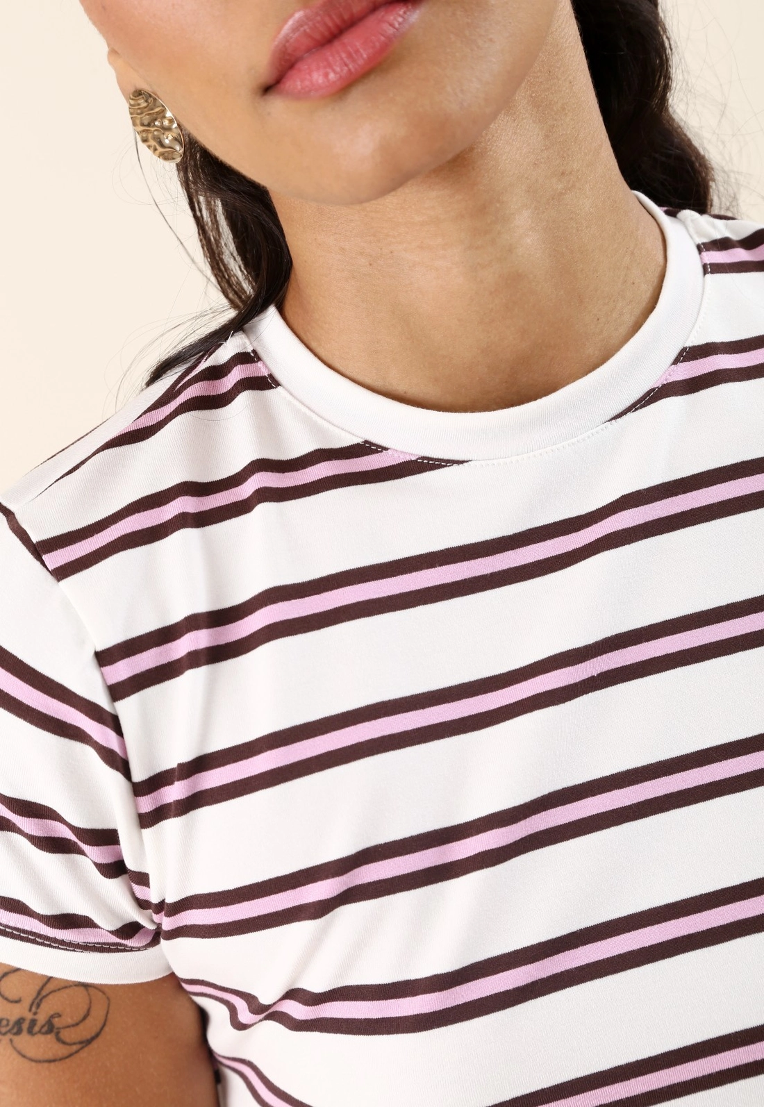 Blusa Manga Curta Em Malha Listrada
