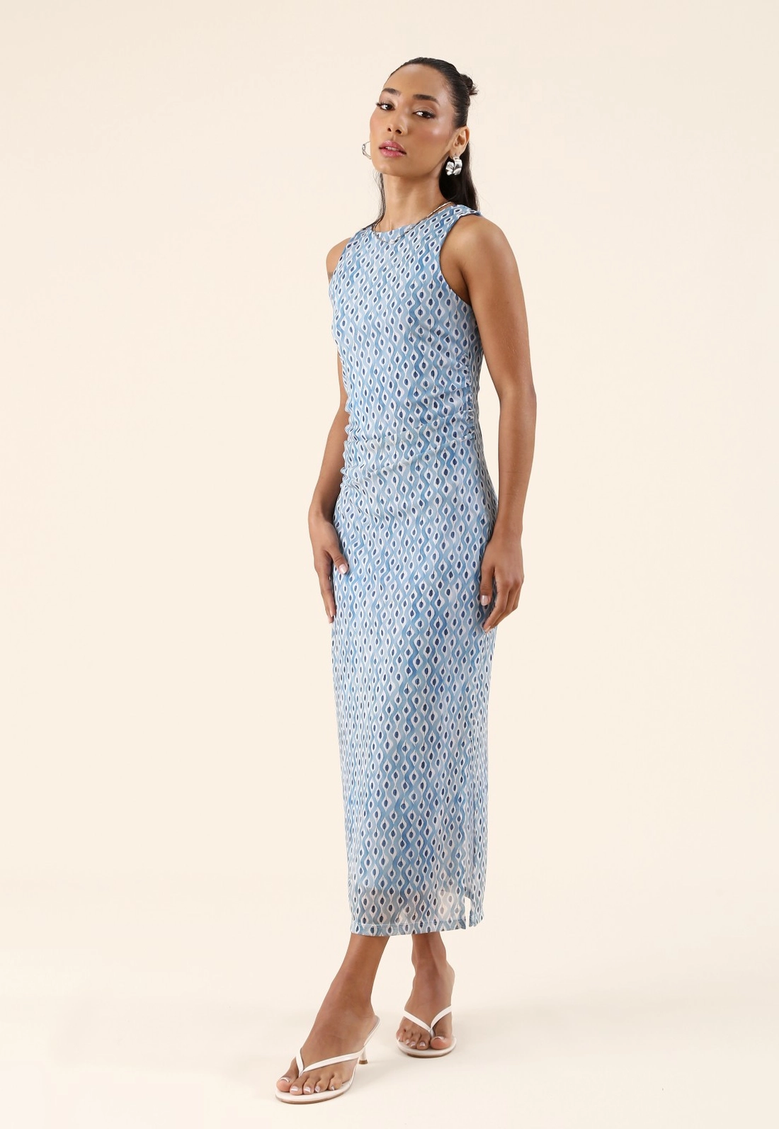 Vestido Midi Sem Manga Em Tule Estampado Azul