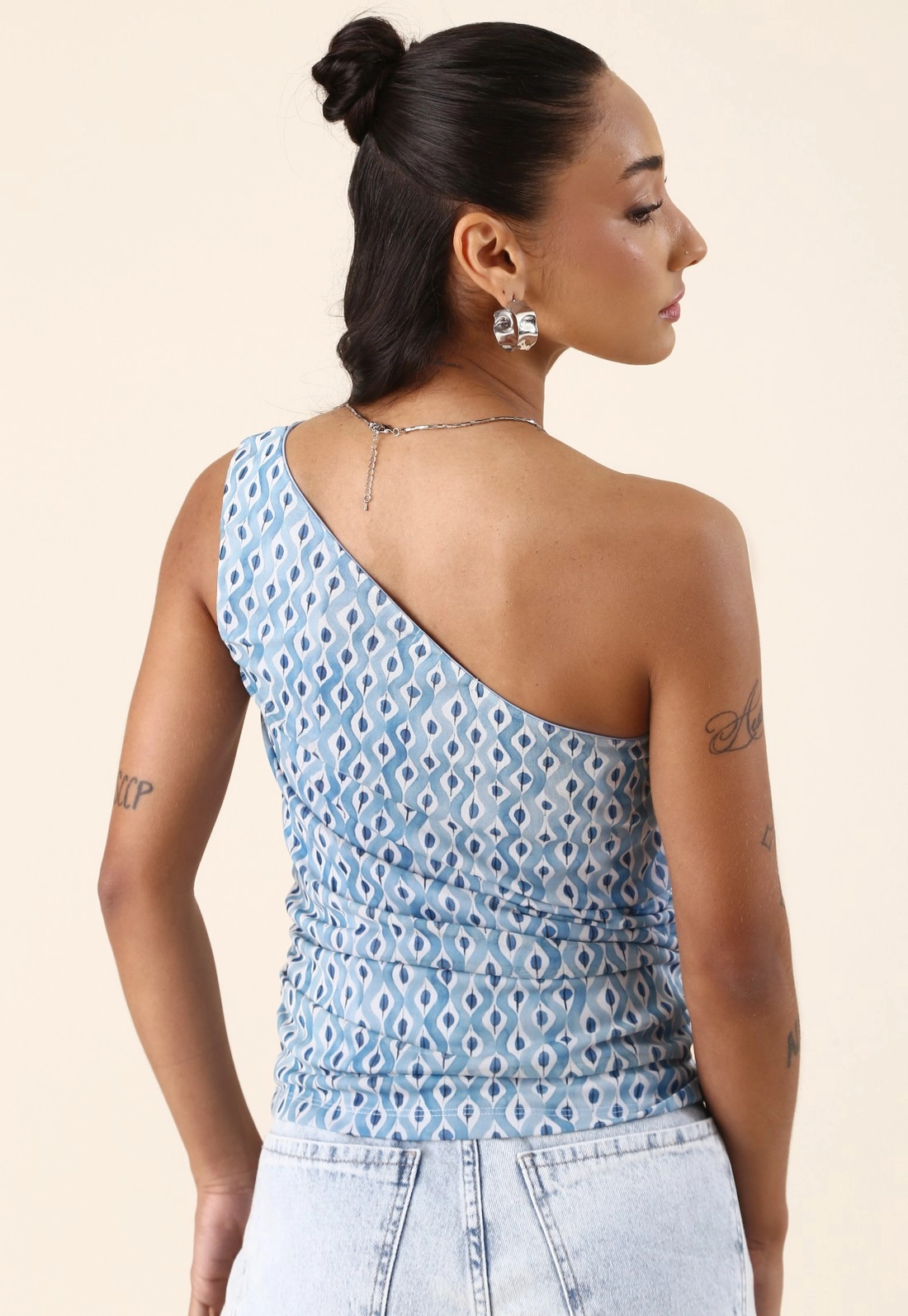Blusa Ombro Só Em Tule Estampado Azul