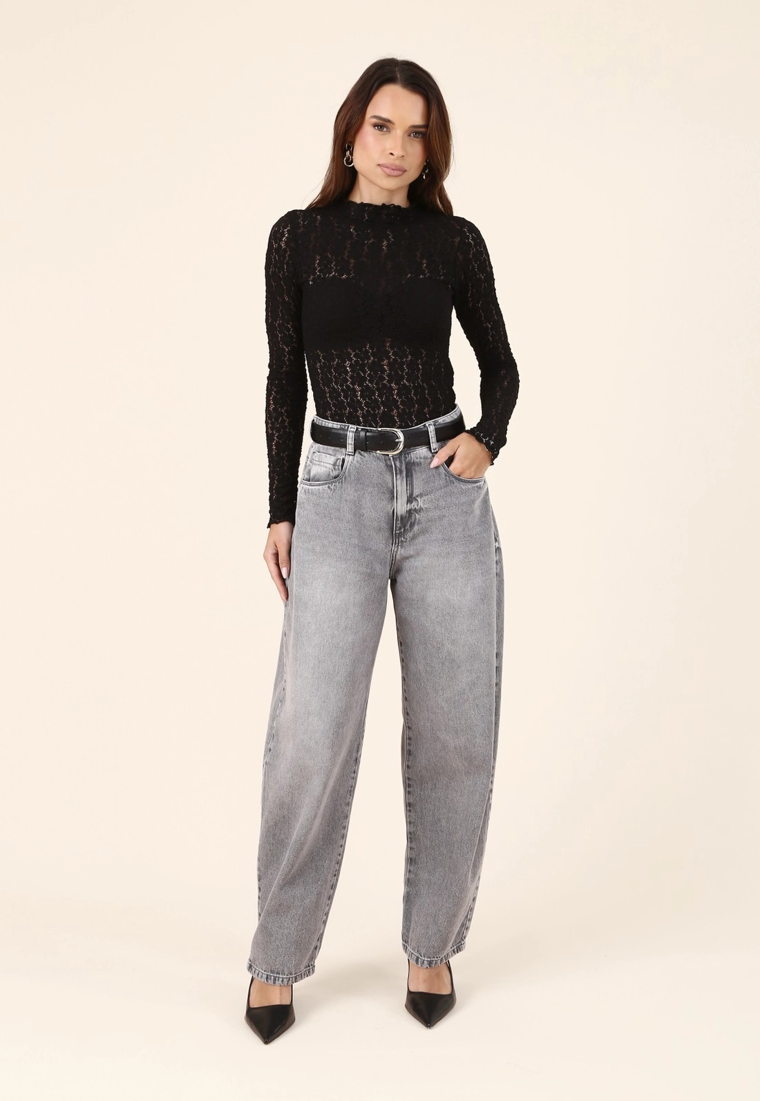 Blusa De Renda Manga Longa Gola Alta