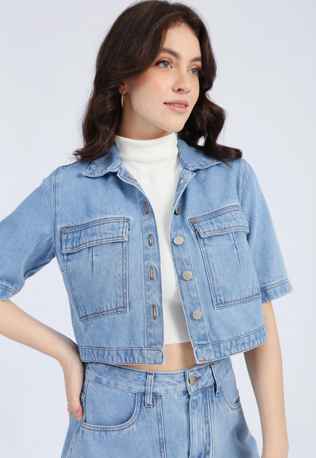 Camisa Jeans Manga Curta Bolso Frontal
