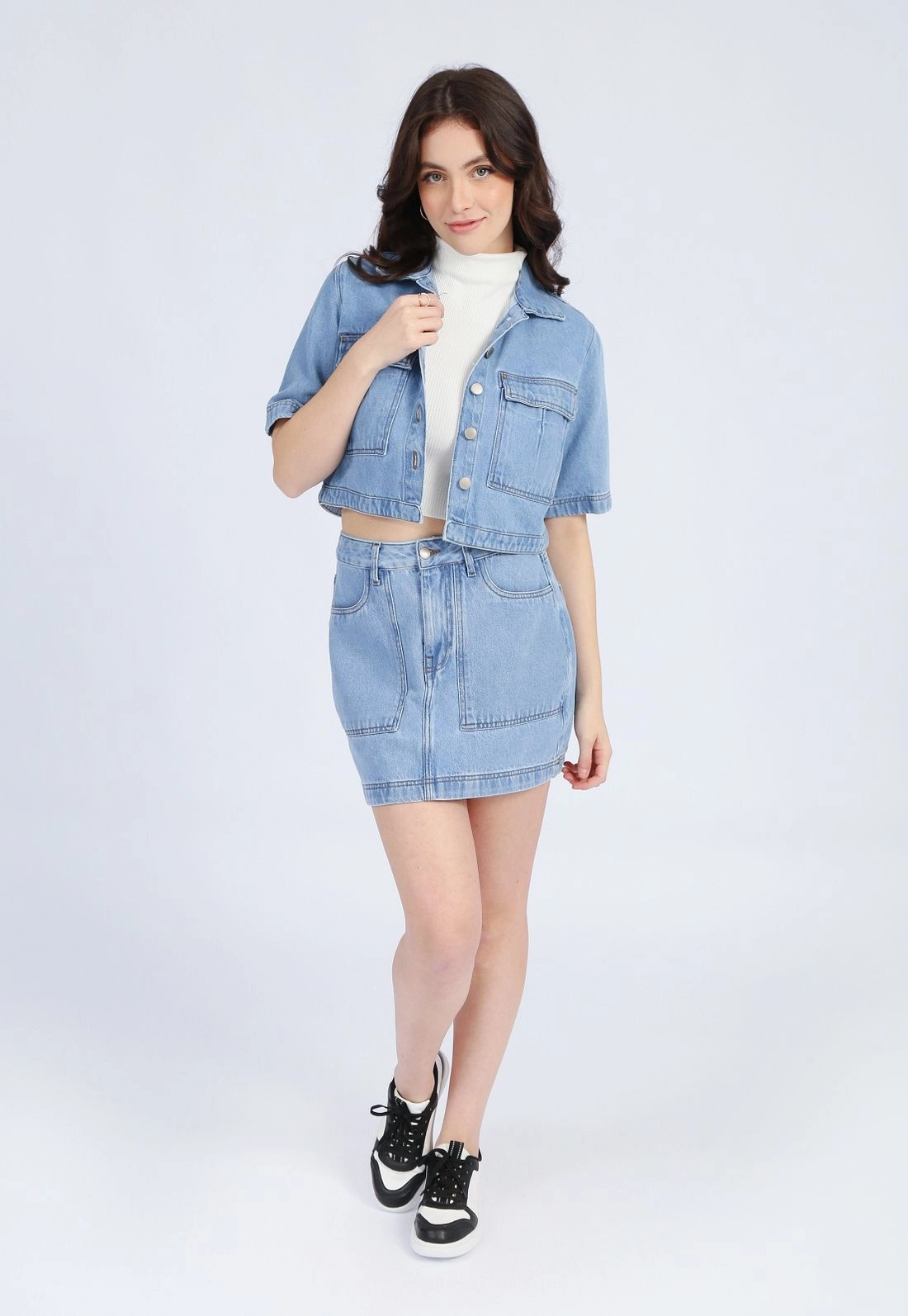 Camisa Jeans Manga Curta Bolso Frontal