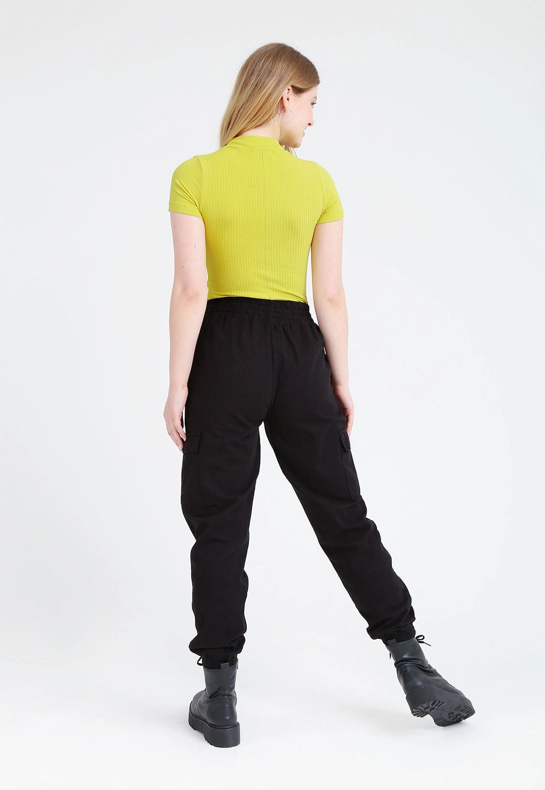 Calça Sarja Jogger Bolso Cargo
