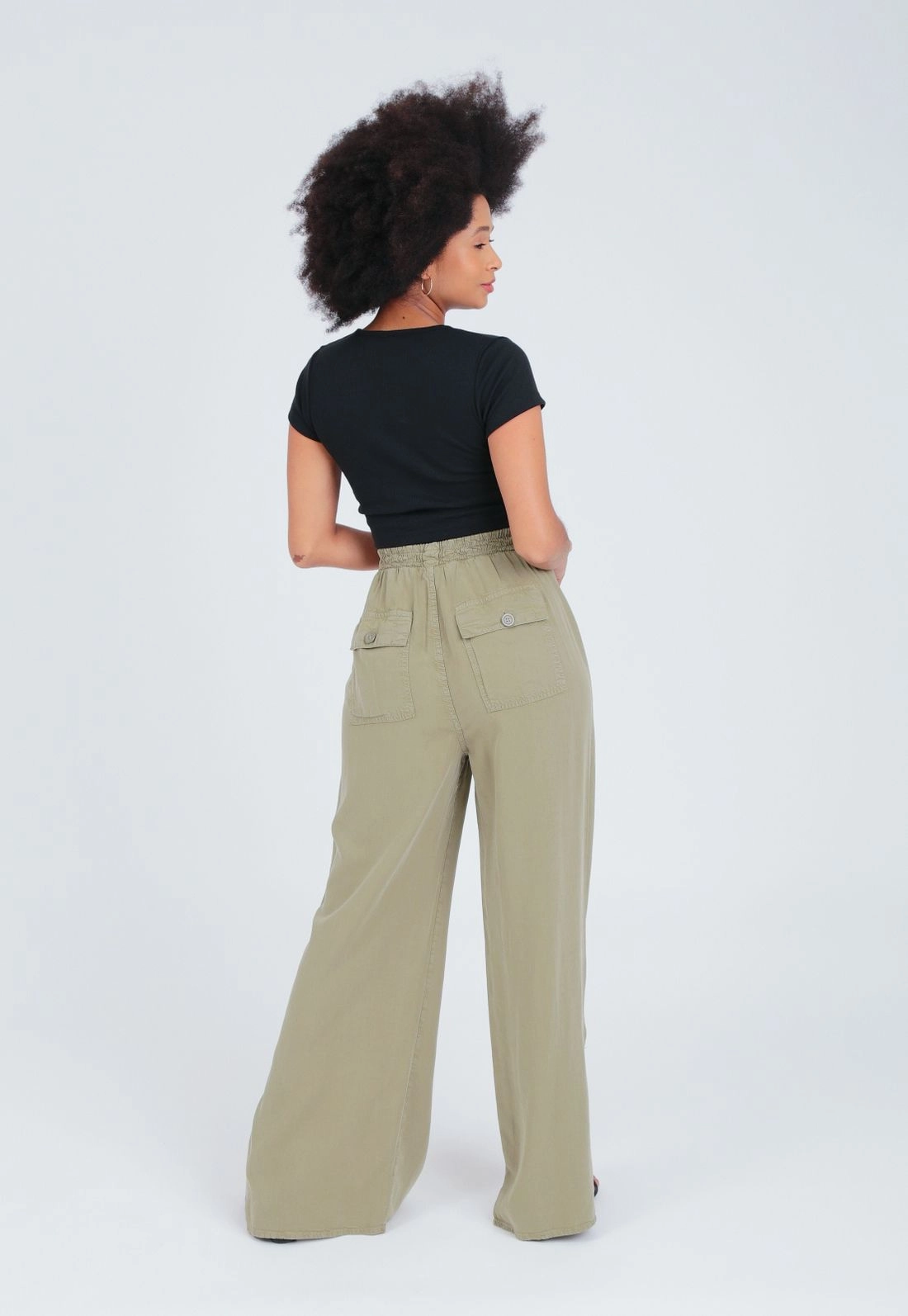 Calça Lyocel Pantalona Aberta Lateral
