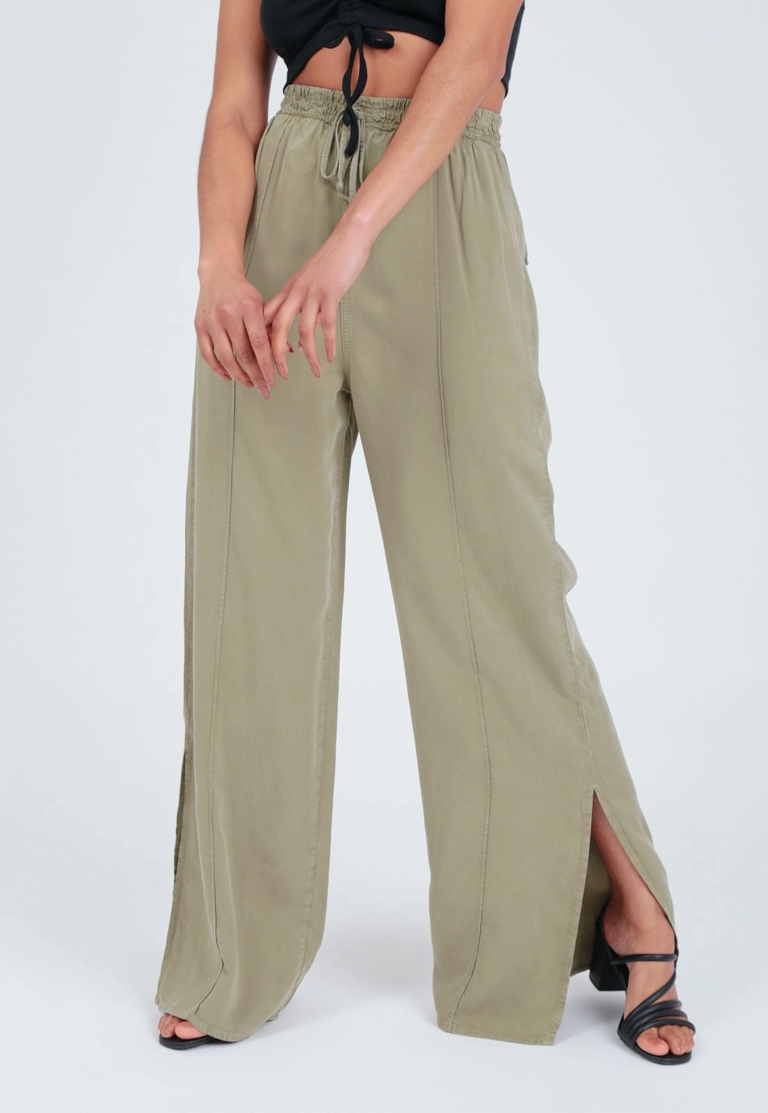 Calça Lyocel Pantalona Aberta Lateral