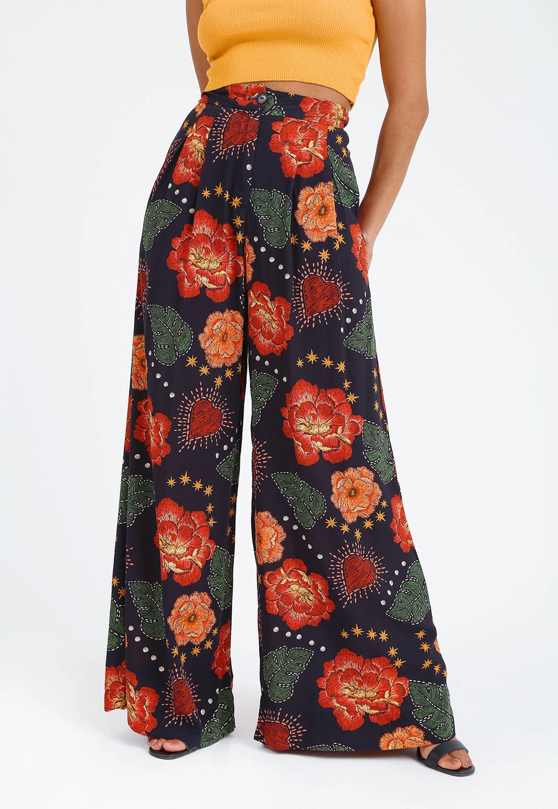 Calça Viscose Pantalona Bolso Estampada