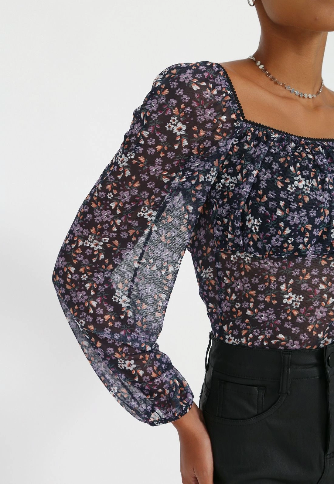 Blusa Tule Manga Longa Liberty