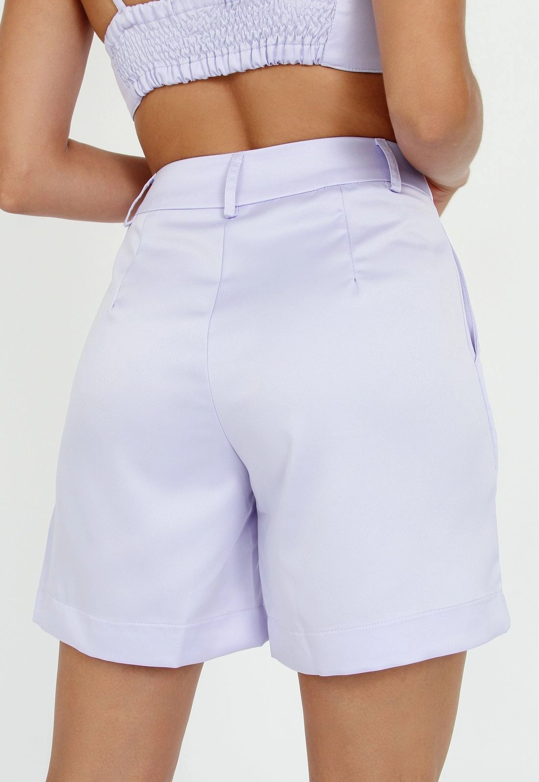 Shorts Cetim Prega Bolso P