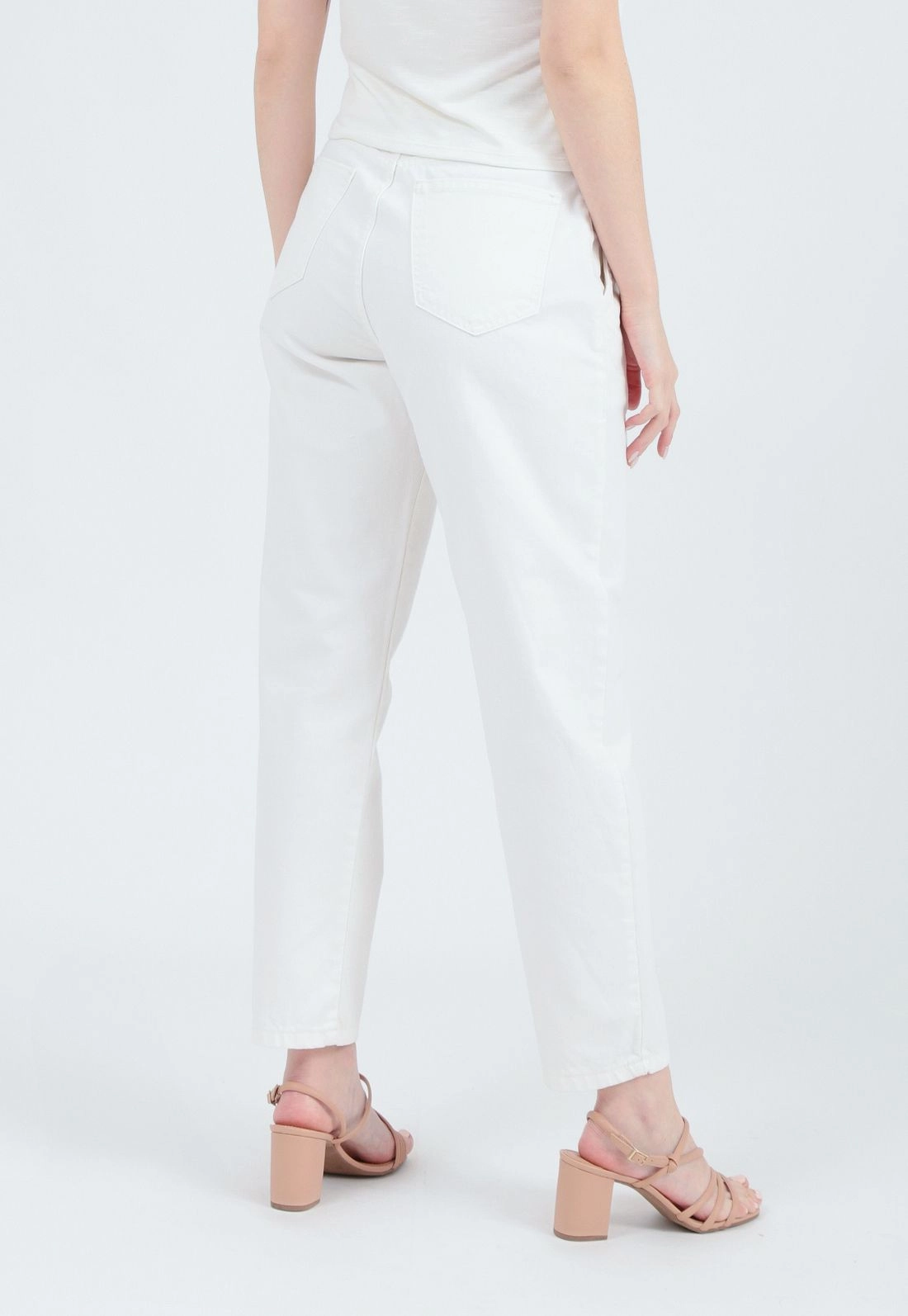 Calça Sarja Mom Bolso Faca