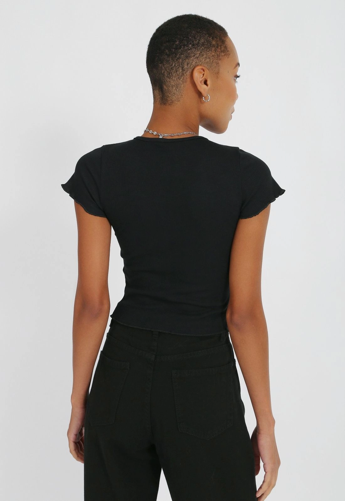 Blusa Ribana Decote V Frufru