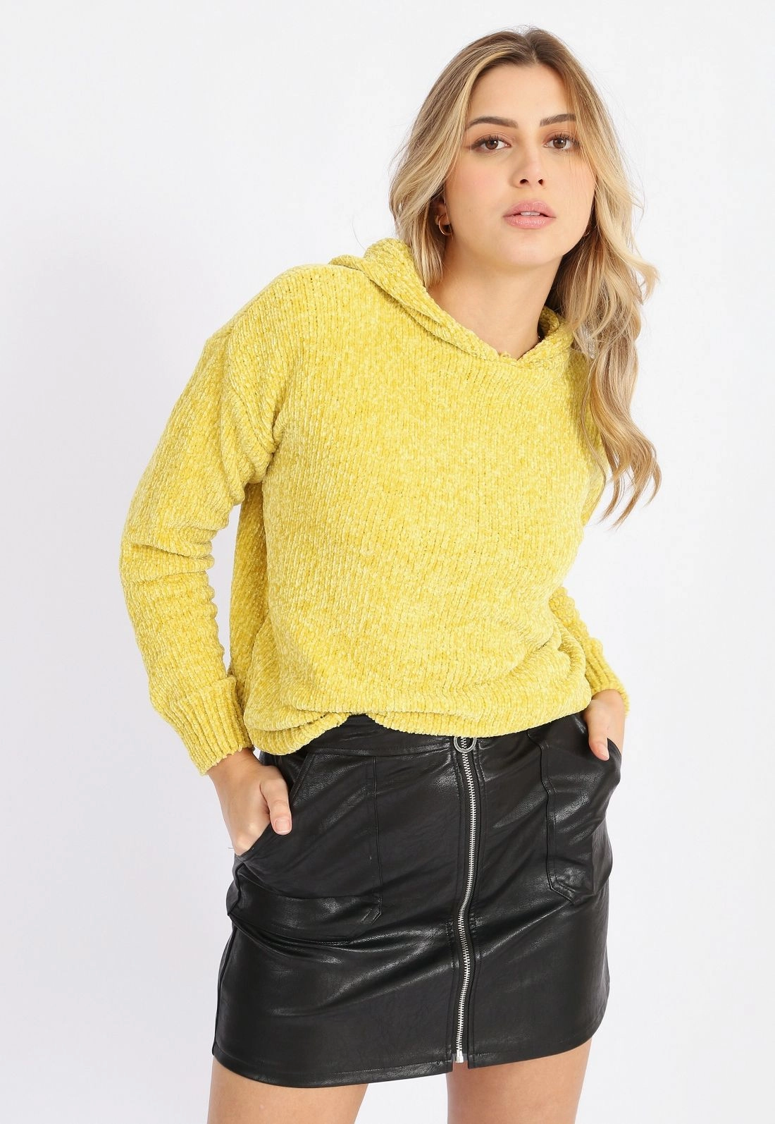 Blusa Tricô Chenille Capuz g