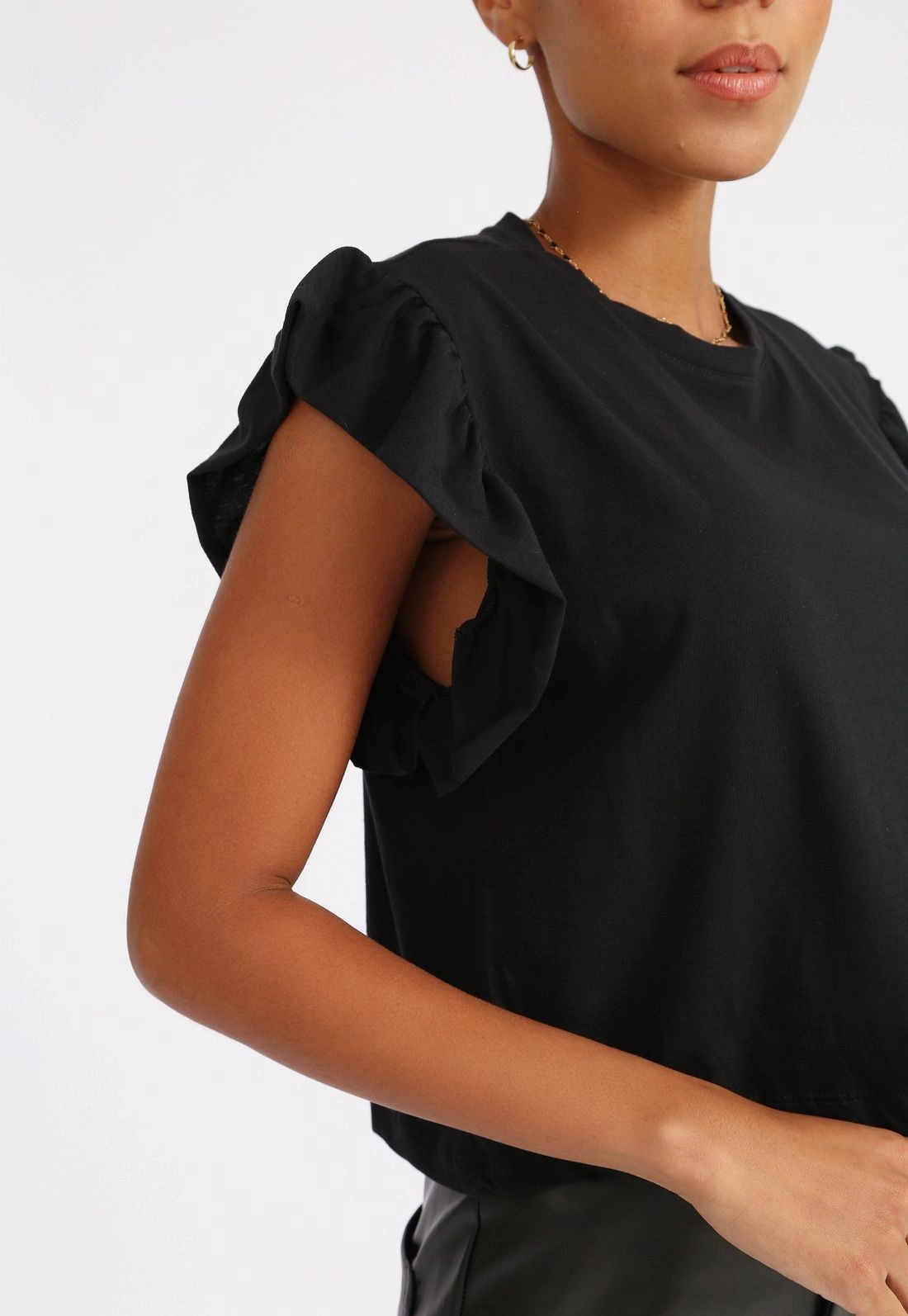 Blusa Malha Manga Curta Babado